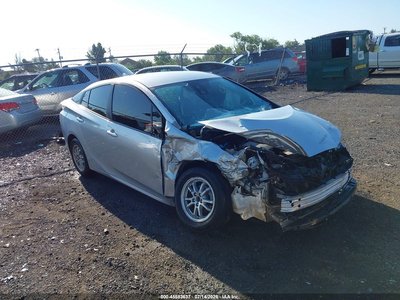 JTDKARFU7J3****** 2018 Toyota Prius