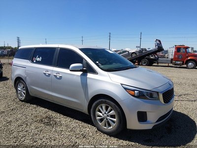 KNDMA5C15J6****** 2018 Kia Sedona