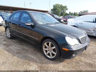 WDBRF40J44F****** 2004 Mercedes-Benz C 230