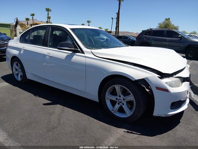WBA3C1C53EK****** 2014 BMW 3 Series