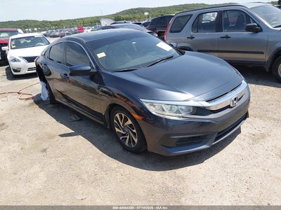 2HGFC2F7XJH****** 2018 Honda Civic