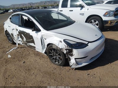 5YJ3E1EA8MF****** 2021 Tesla Model 3