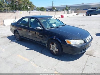 2000 Toyota Camry