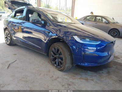 7SAXCBE5XSF****** 2025 Tesla Model X