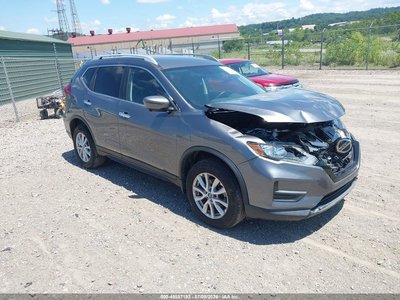 5N1AT2MV1JC****** 2018 Nissan Rogue