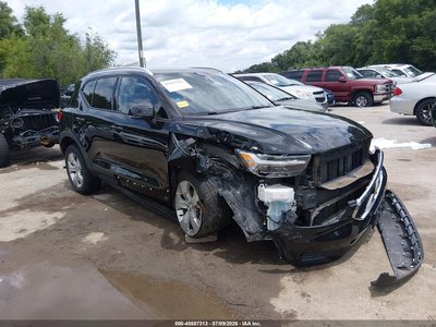 YV4162UK2L2****** 2020 Volvo XC40