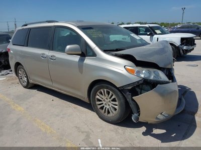 5TDYK3DC6GS****** 2016 Toyota Sienna