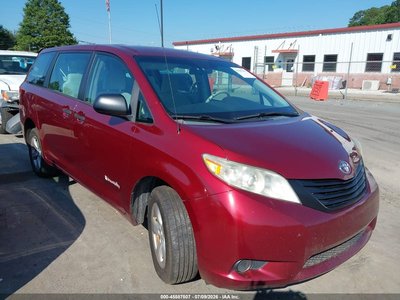 5TDZK3DC2ES****** 2014 Toyota Sienna