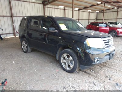 5FNYF3H57FB****** 2015 Honda Pilot