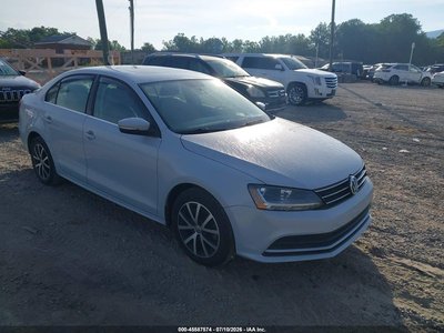 3VWB67AJ8HM****** 2017 Volkswagen Jetta