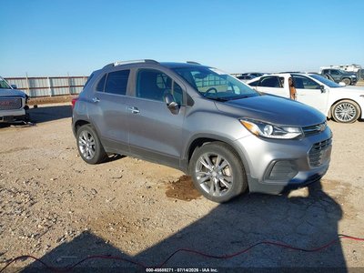 3GNCJLSB5LL****** 2020 Chevrolet Trax