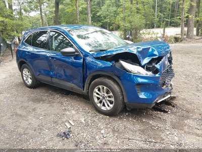 1FMCU9G61NU****** 2022 Ford Escape