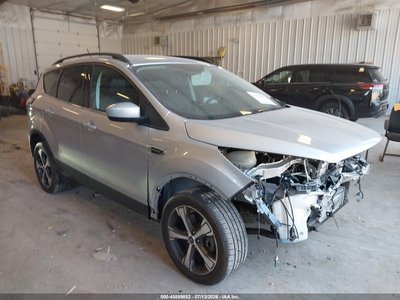 1FMCU9HD1JU****** 2018 Ford Escape