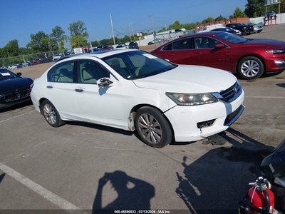 1HGCR3F88DA****** 2013 Honda Accord