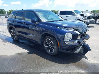 2022 Mitsubishi Outlander