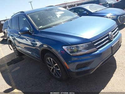 3VV2B7AX3LM****** 2020 Volkswagen Tiguan