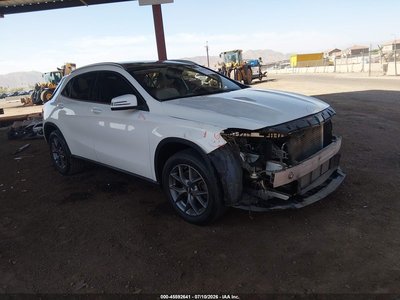 WDCTG4GB0FJ****** 2015 Mercedes-Benz GLA-Class
