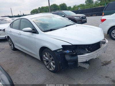 1C3CCCDG5FN****** 2015 Chrysler 200
