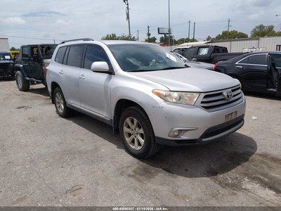 5TDZA3EH1DS****** 2013 Toyota Highlander