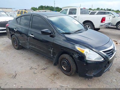 2019 Nissan Versa