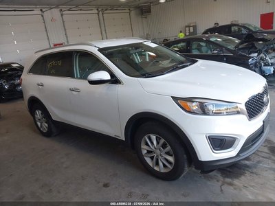 5XYPGDA32JG****** 2018 Kia Sorento