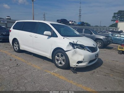 2012 Toyota Sienna
