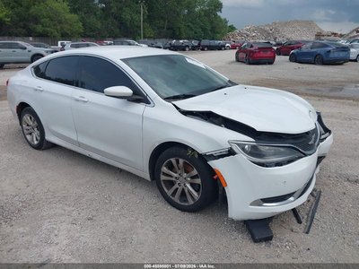 1C3CCCAB2FN****** 2015 Chrysler 200