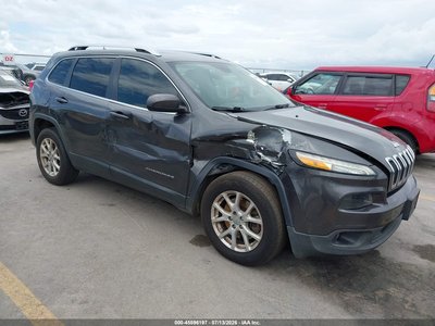 1C4PJLCBXHW****** 2017 Jeep Cherokee