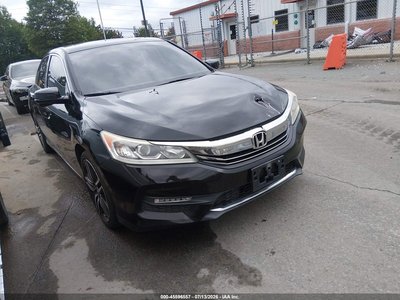 1HGCR2F70HA****** 2017 Honda Accord