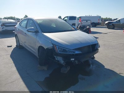 5NPD84LFXKH****** 2019 Hyundai Elantra