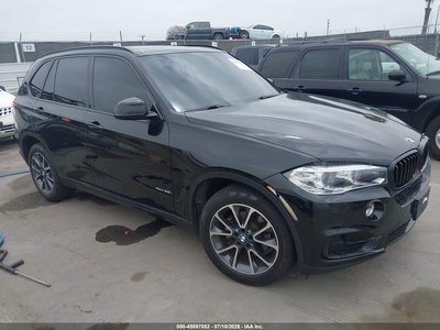 5UXKR0C56JL****** 2018 BMW X5