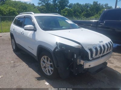 1C4PJLCB9HD****** 2017 Jeep Cherokee
