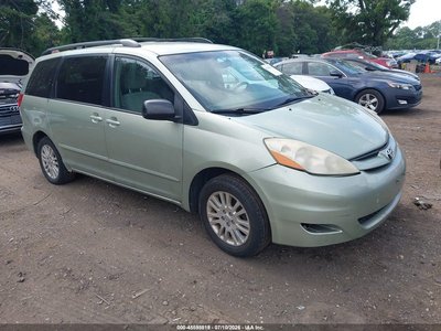 5TDBK23CX8S****** 2008 Toyota Sienna