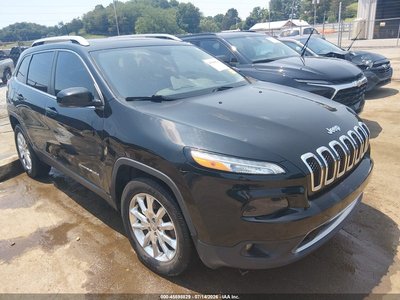 1C4PJMDS5HW****** 2017 Jeep Cherokee