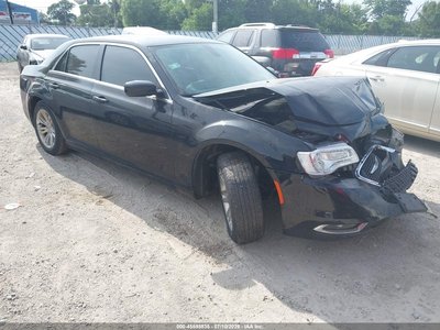 2017 Chrysler 300