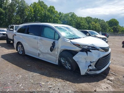 5TDJSKFC9PS****** 2023 Toyota Sienna