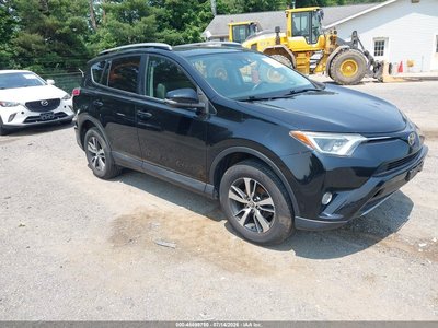 2T3RFREV1HW****** 2017 Toyota RAV4