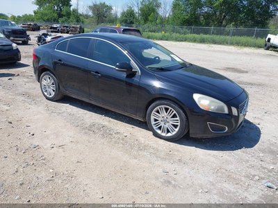 YV1902FH8B2****** 2011 Volvo S60