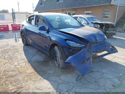 5YJYGDEE5LF****** 2020 Tesla Model Y