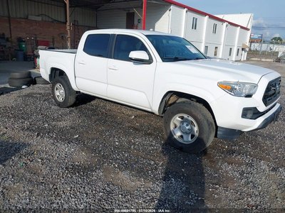 5TFAX5GN1HX****** 2017 Toyota Tacoma