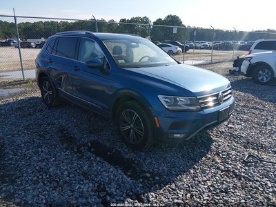 3VV2B7AX4KM****** 2019 Volkswagen Tiguan