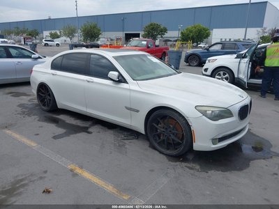 WBAKB83519C****** 2009 BMW 7 Series
