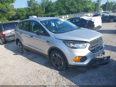1FMCU0F75KU****** 2019 Ford Escape