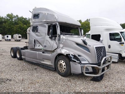 4V4NC9EH1LN****** 2020 Volvo VNL