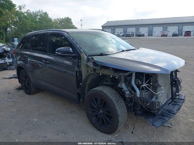 5TDJZRFH5KS****** 2019 Toyota Highlander
