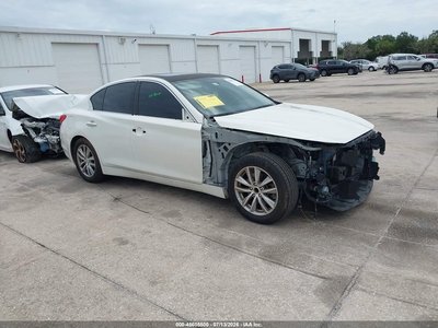 JN1EV7AP7GM****** 2016 Infiniti Q50