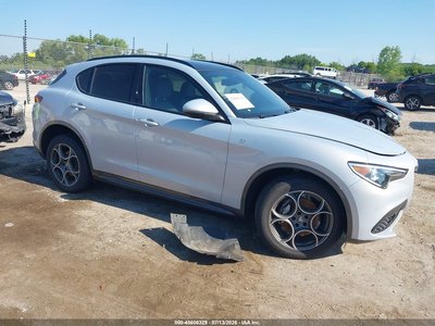 ZASPAKBN1N7****** 2022 Alfa Romeo Stelvio