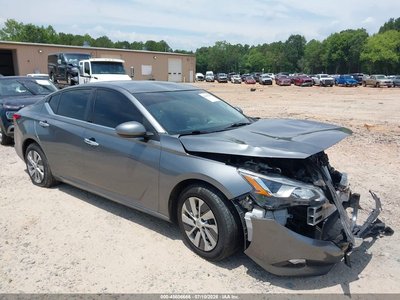 2020 Nissan Altima