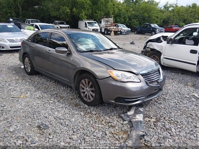 2013 Chrysler 200