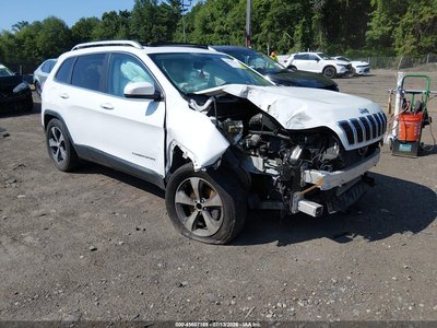 1C4PJMDX8KD****** 2019 Jeep Cherokee